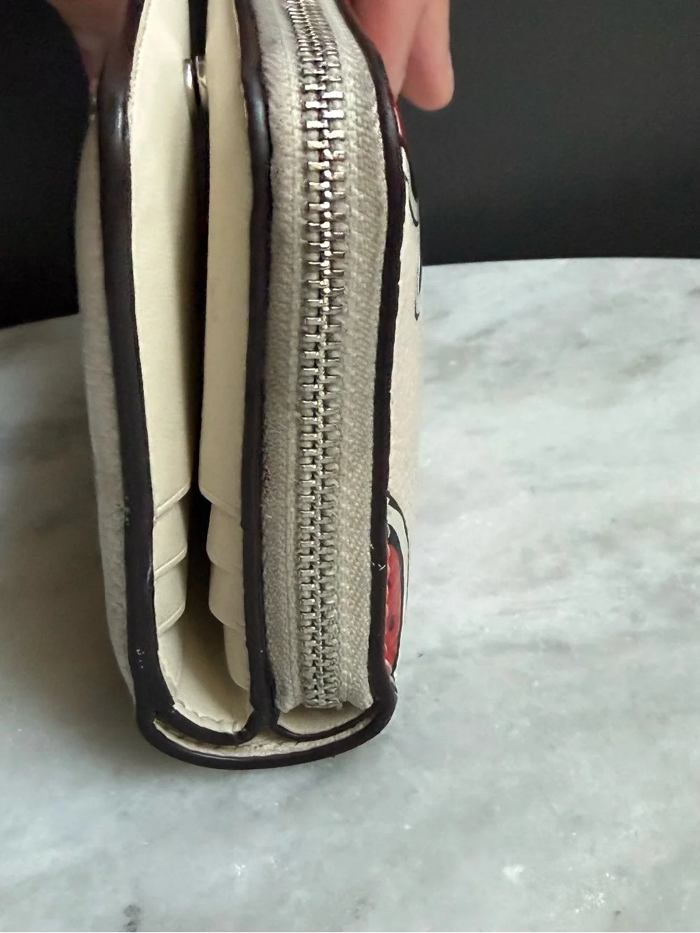 COACH Strawberry Billfold Wallet Chalk Multi Pebbled Leather CT908